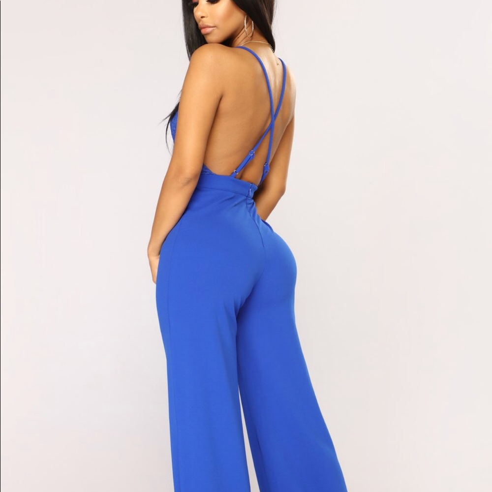 Fashion Nova: Stand your ground jumpsuit